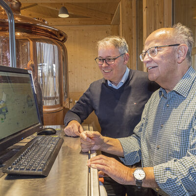 Auch bei der Bierherstellung an der Glentleiten wird der Brauvorgang digital gesteuert.